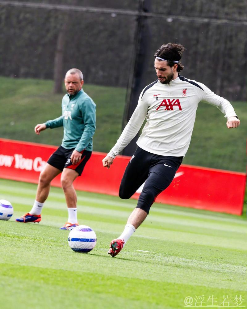 弗朗切斯科·托蒂两分钟极致发挥,令人难以置信的传奇! 弗朗切斯科·托蒂两分钟极致发挥,令人难以置信的传奇!